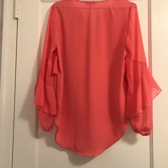 Halston Shirt - Picture 4 of 4